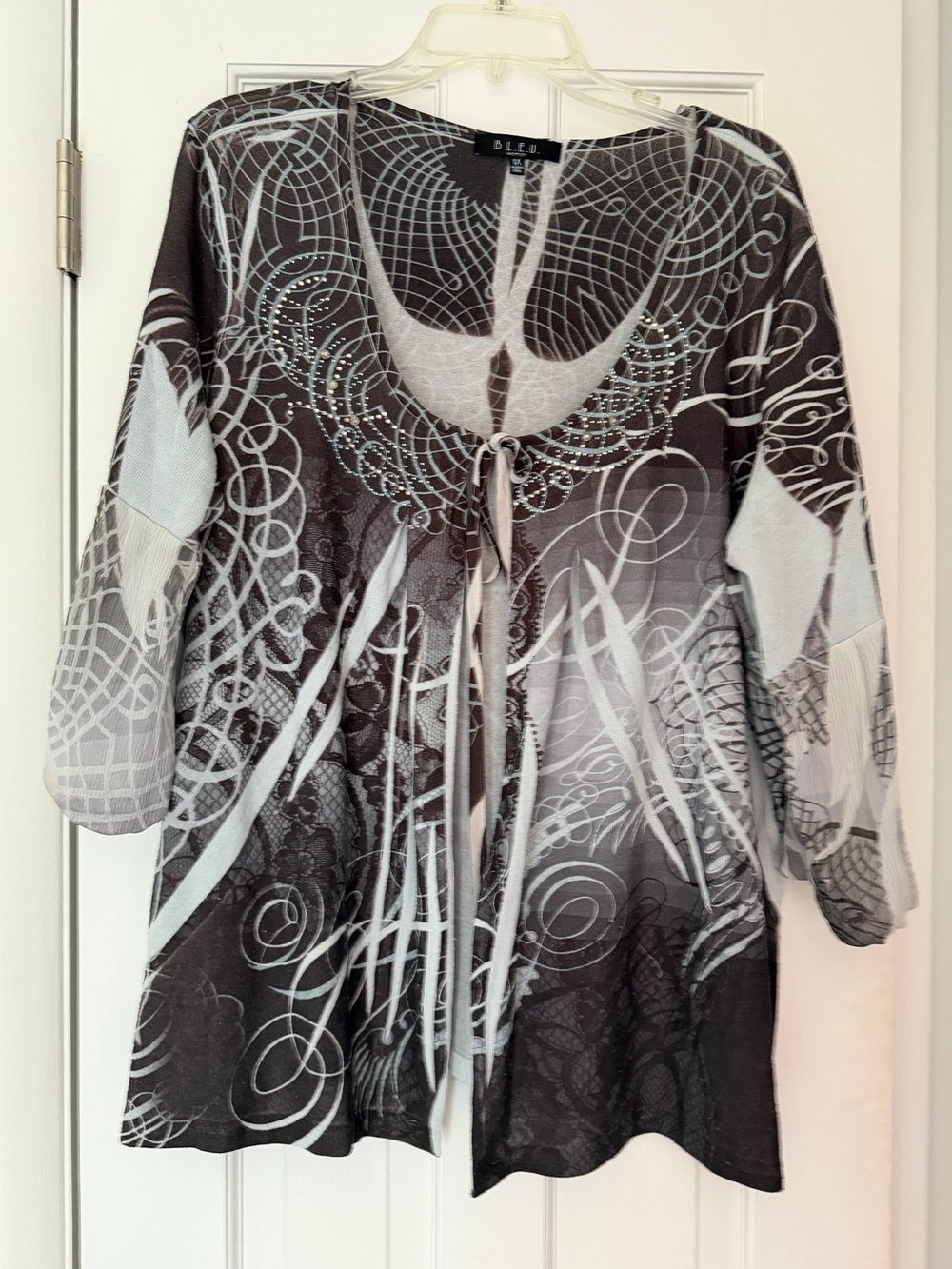 B.L.E.U. Black & Gray Abstract Tie-Front Tunic